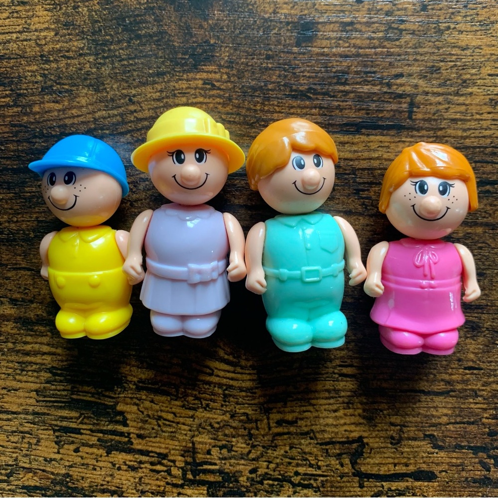 Vintage 90’s My Happy Town Happy Folks Family